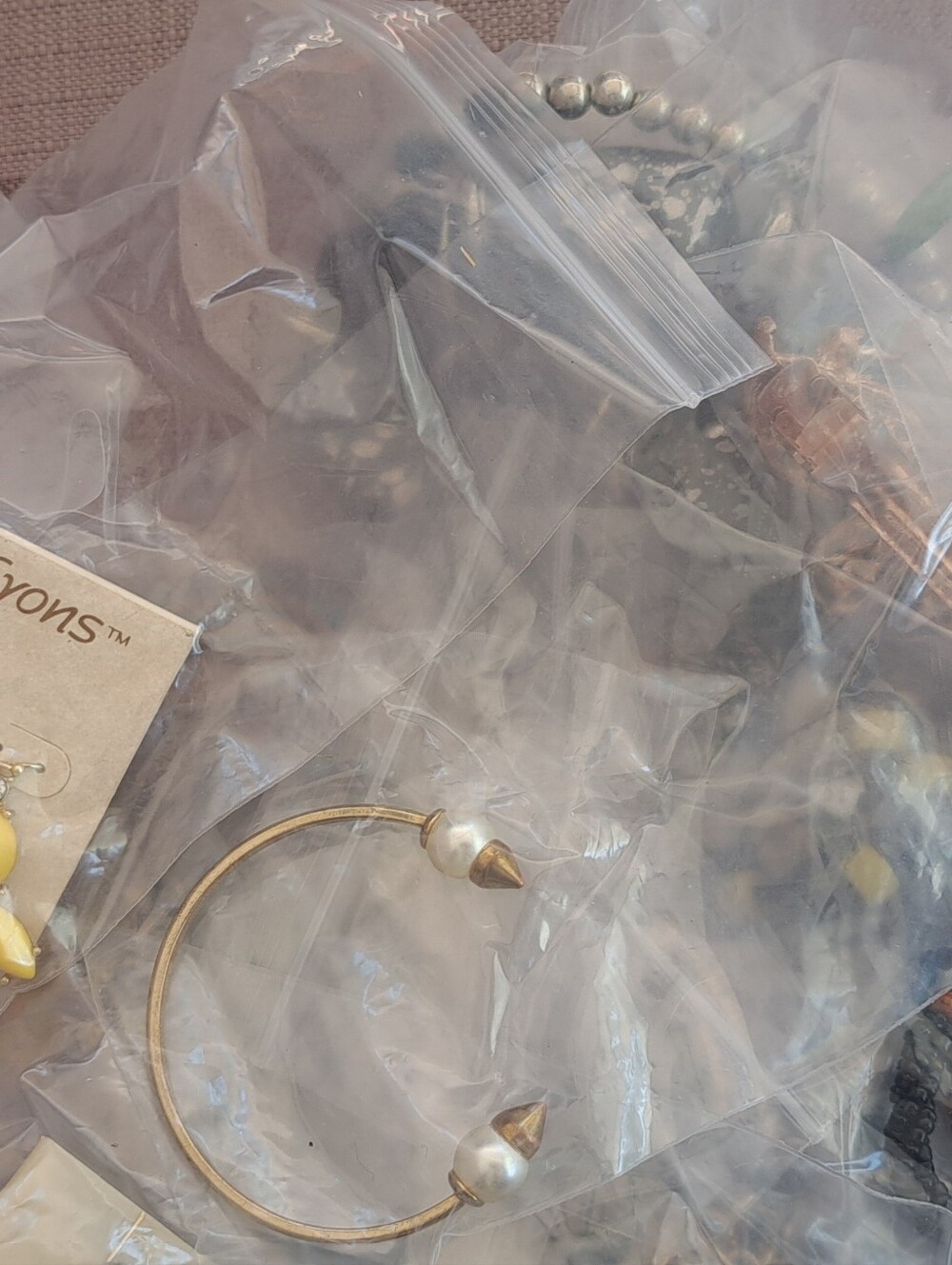 50 PIECE LOT NICE COSTUME JEWELRY WEARABLE, UNTANGLED, CONDITION, NO JUNK! - Picture 6 of 8